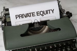 How Accredited Investors Access Private Equity Deals